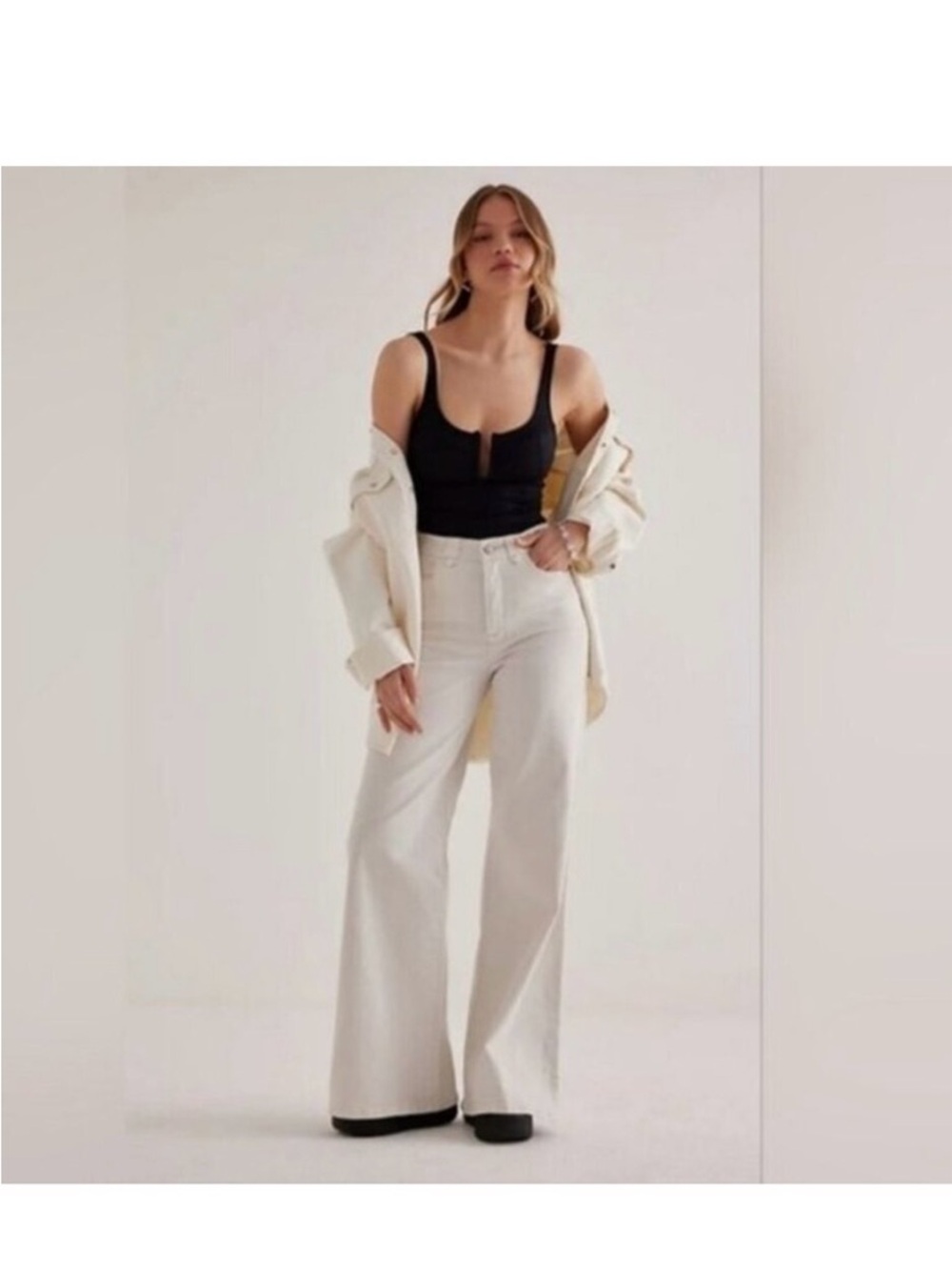Good American women Light Sand Corduroy Pants wide leg 6/28